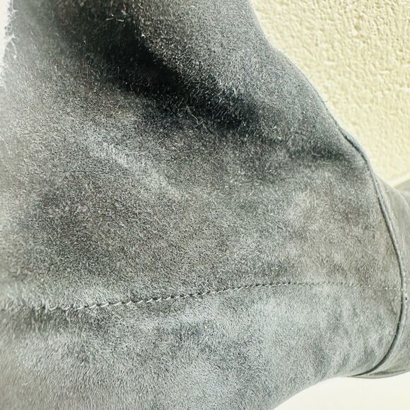 Stuart Weitzman Highland Over The Knee Boots Black Suede Heeled Sz 5.5 - Picture 3 of 13